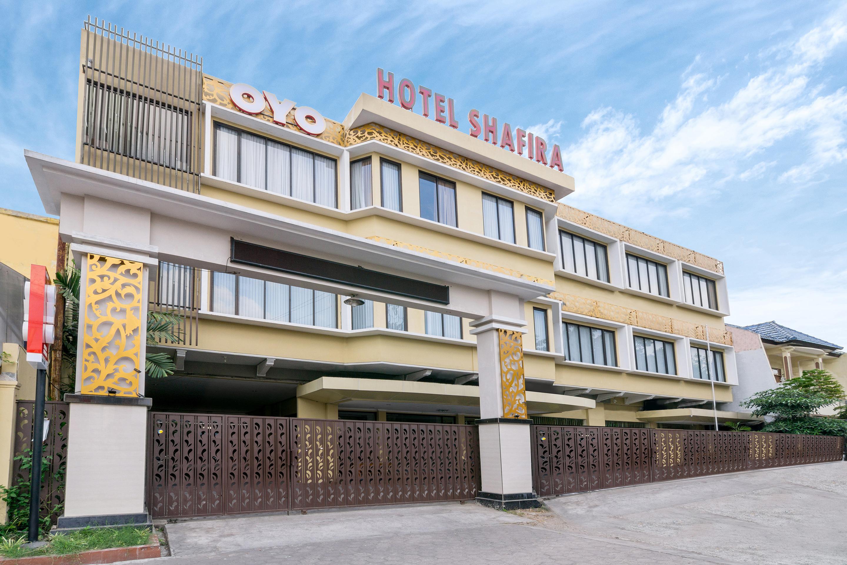 Oyo 1309 Hotel Shafira Syariah Джокьякарта Экстерьер фото